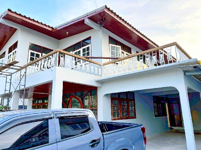 คฤหาสน์ 4-5นอน MRT บางกะปิ 350 ม.ให้เช่า 2 ชั้น ลาดพร้าว 107-111