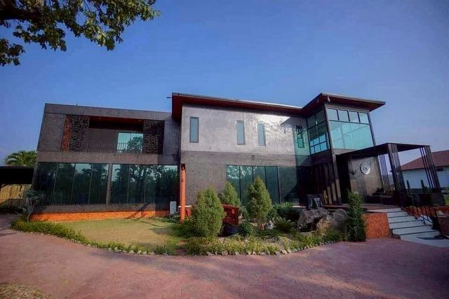 Pool Villa หรู หลังใหญ่ 9.9 ล้าน 290 ตรว. 7 นอน 7 น้ำ ดอยสะเก็ด