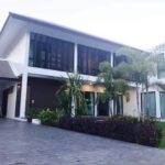 ให้เช่า/ขาย 15.9 ล้าน บ้านพูลวิลล่า หางดง สไตล์โมเดิร์น หมู่บ้านว