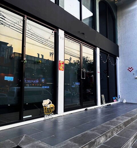 สยามดิสคัฟเวอรี่ 1.7 กม. เซ้งกิจการ หน้าตึก 2ชั้น 205ตร.ม. บรรทั