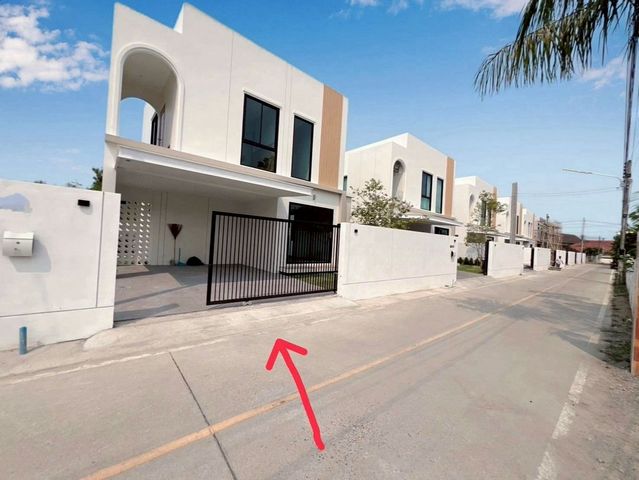 ให้เช่า 30,000 บาท หางดง บ้านสร้างใหม่ 2 ชั้น สไตล์โมเดิร์น ตกแต่