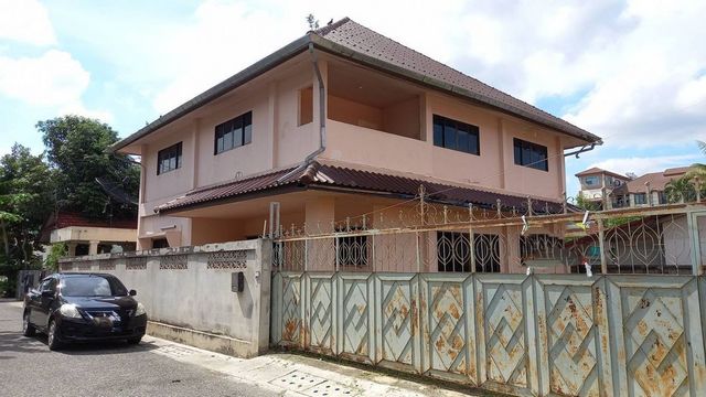 โซนอ.เมือง ขาย 4.5 ล้าน เนื้อที่กว้าง รีโนเวทอยู่เองหรือปล่อยเช่า