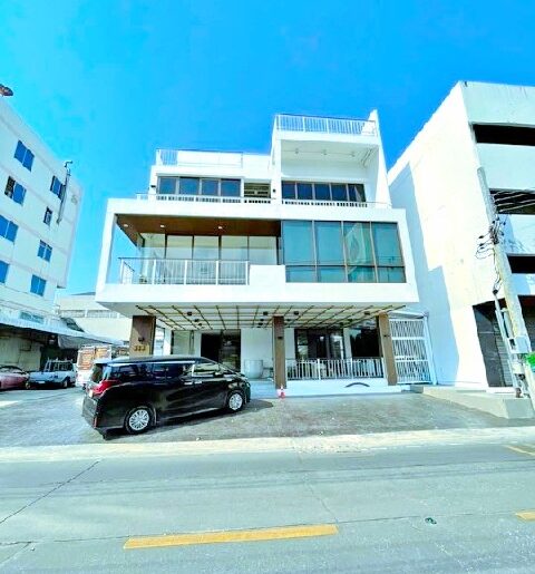 MRT ห้วยขวาง 650 ม.ให้เช่าอาคารสำนักงาน 4 ชั้น พร้อมออฟฟิศ ชั้น 3