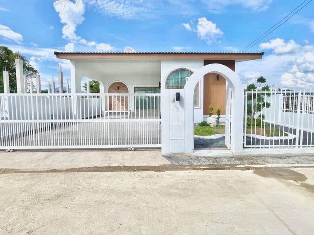 ราคาเริ่มต้นที่ 2.46 ล้าน บ้านสร้างใหม่ หางดง สไตล์มูจิ พร้อมเข้า