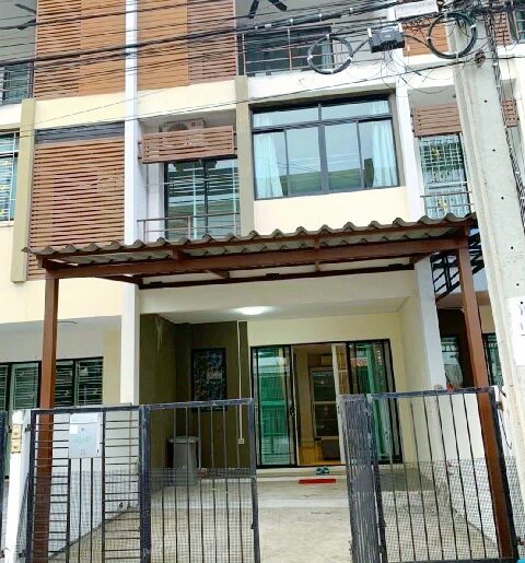 ตลาดคลองขวาง 1.2 กม. เพชรเกษม 69 MRT หลักสอง 3.8 กม. ทาวน์โฮม 3 ช