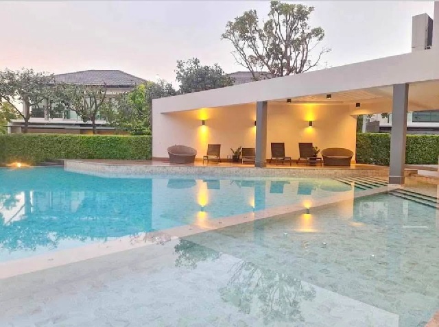 MRT ศรีลาซาล 3.4 กม. The City Bangna km.7 เมกา บางนา 1.8 กม