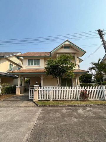 ลดราคาขายด่วน 2.3 ล. 51.2 ตรว. นนนิภา สันทราย บ้านสภภาพดี ใกล้ม.แ