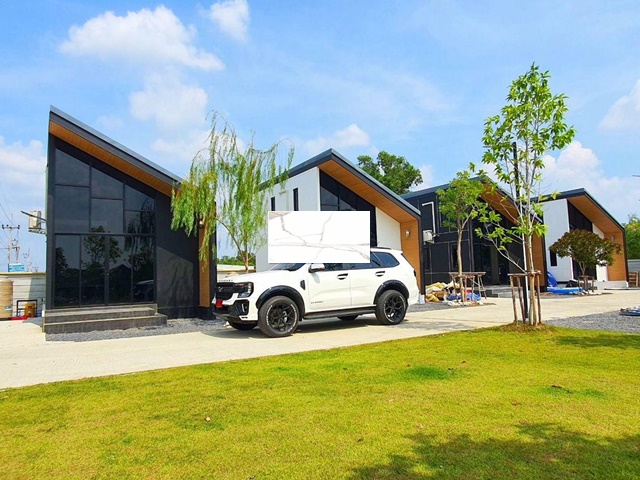 ตลาดพึ่งสุข 1.0 กม. ดูโฮม ลำลูกกาคลอง 7 600 ม. บ้านหรู 2 ชั้น เฟอ