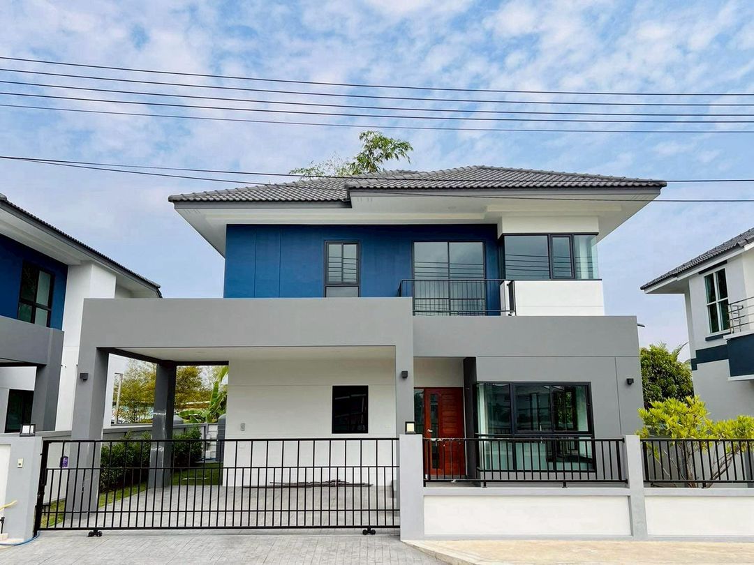 ราคาเริ่มต้นที่ 3.89 ล้าน สารภี บ้านเดี่ยว 2 ชั้น ดีไซน์สวย ทันสม