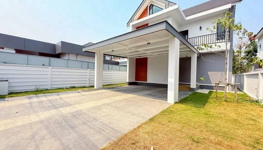 บ้านใหม่ ทำเลทอง ป่าแดด ขาย 4.6 ล้าน (บ้านเปล่า) สไตล์โมเดิร์นนอร