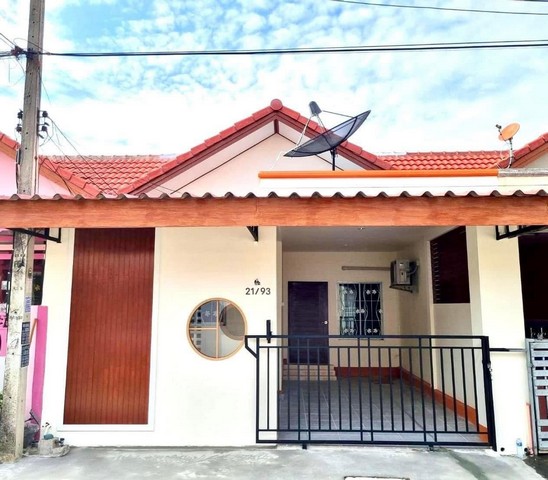 บ้านมือสองสไตล์มินิมอล บ้านทาวน์เฮ้าส์ชั้นเดียว 1.42 ล้าน