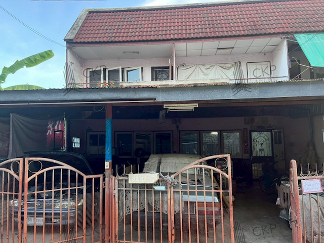 ทาวน์เฮาส์ 2 หลัง ใกล้ถนนจรัญสนิทวงศ์ ห่างจาก MRTบางอ้อ เพียง 280