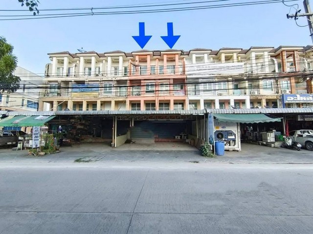 ขายอาคารพาณิชย์ 3.5 ชั้น รวม 2 คูหา