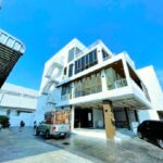 สำนักงาน4ชัน รร.นานาชาติรีเจ้นท์ 3.8 กม. ติดถนน MRT ห้วยขวาง 650