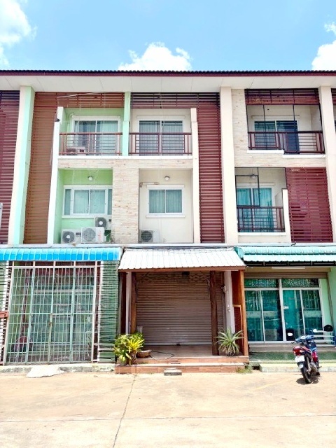 ติดถนน สถานีรถไฟศรีสะเกษ 3.5 กม.ขาย-เช่าอาคารพาณิชย 3 ชั้น