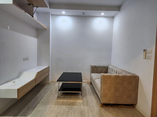 ให้เช่าคอนโด V Condo ศาลายา ตึก V7 ชั้น 5 ห้องมุม วิวสนามกอล์ฟ