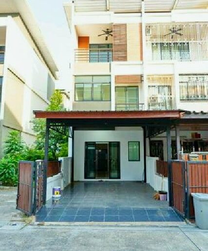 ถ.สาทร-กัลปพฤกษ์ ทาวน์โฮม 3 ชั้นหลังมุม 3 นอน ตลาดสำเพ็ง 2 450ม.