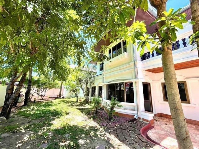 ให้เช่าบ้านเดี่ยว เนื้อที่ 150 ตารางวา หมู่บ้านมณียา ท่าอิฐ นนทบุ