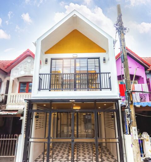 ขายทาวน์เฮ้าส์ 2ชั้น รีโนเวทใหม่ 18ตรว.ประเสริฐมนูกิจ29 ใกล้ตลาดห