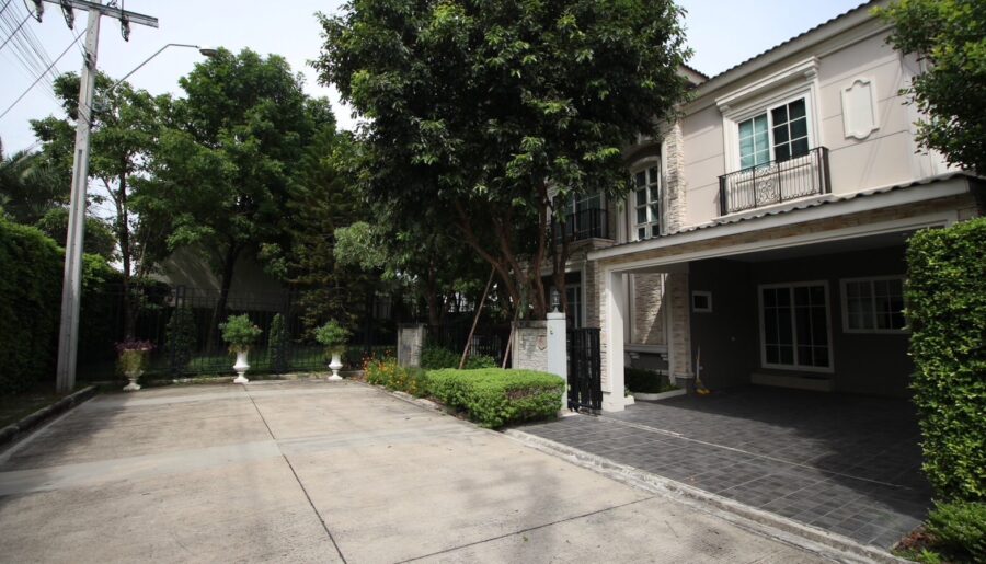 เช่าบ้านเดี่ยว 60 วา ตกแต่งสวยมาก 3-4 ห้องนอน 4 ห้องน้ำ ถนนนวมิ