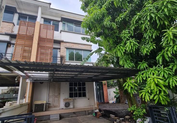 ขายทาวน์เฮ้าส์สวยหัวมุม 3ชั้น43.60วา3นอน 3น้ำ แอร์ ถนนกรุงเทพกรีฑ