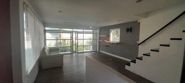 ขายบ้าน 3 หลังในพื้นที่ดิน 203 ตรว. ราคา 18 ล้านบาท สุขุมวิท 91