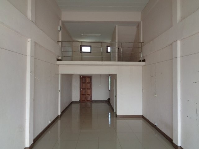 ขายอาคารพาณิชย์มือสอง อำเภอเมืองอุตรดิตถ์ อุตรดิตถ์