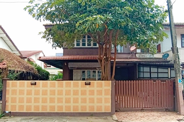 ฟิวเจอร์พาร์ค ให้เช่าบ้านเดี่ยว 2 ชั้น 41 ตร.วา 2-รังสิต 4.6 กม.