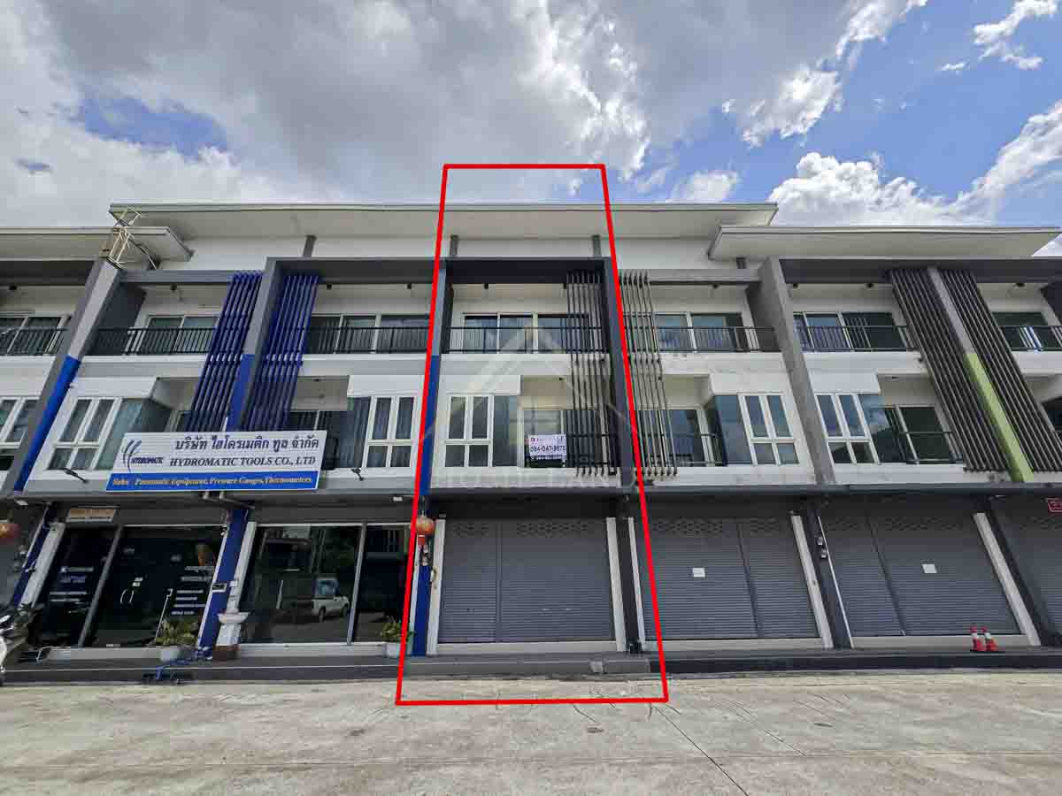 อาคารพาณิชย์ 3 ชั้น โครงการ ปัญญาคอมเพล็กซ์ ศรีราชา