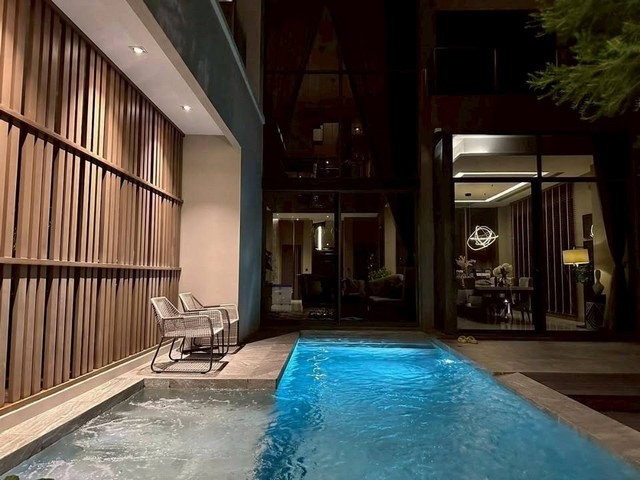 ให้เช่าบ้านเดี่ยว Pool Villa สุดหรู 3 ชั้น The Gentry Vibhavadi