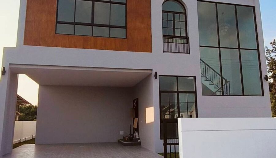 ขาย 3.89 ล้าน 74.9 ตรว. บ้านสร้างใหม่ 2 ชั้น สารภี โถงกว้าง เพดาน