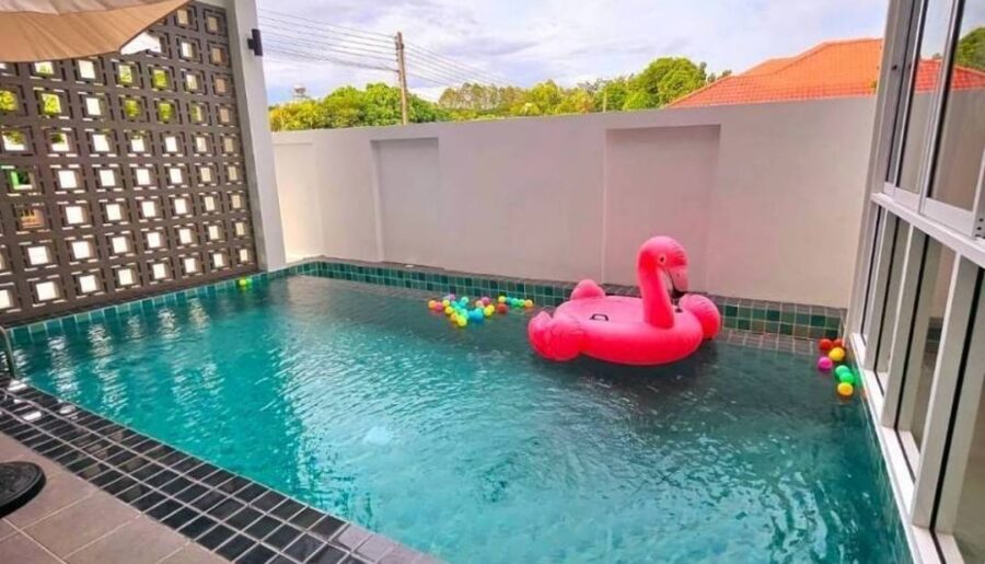 ขายพร้อมผู้เช่า 9.5 ล้าน 74 ตรว. สารภี บ้านสไตล์โมเดิร์น น้ำไม่ท่