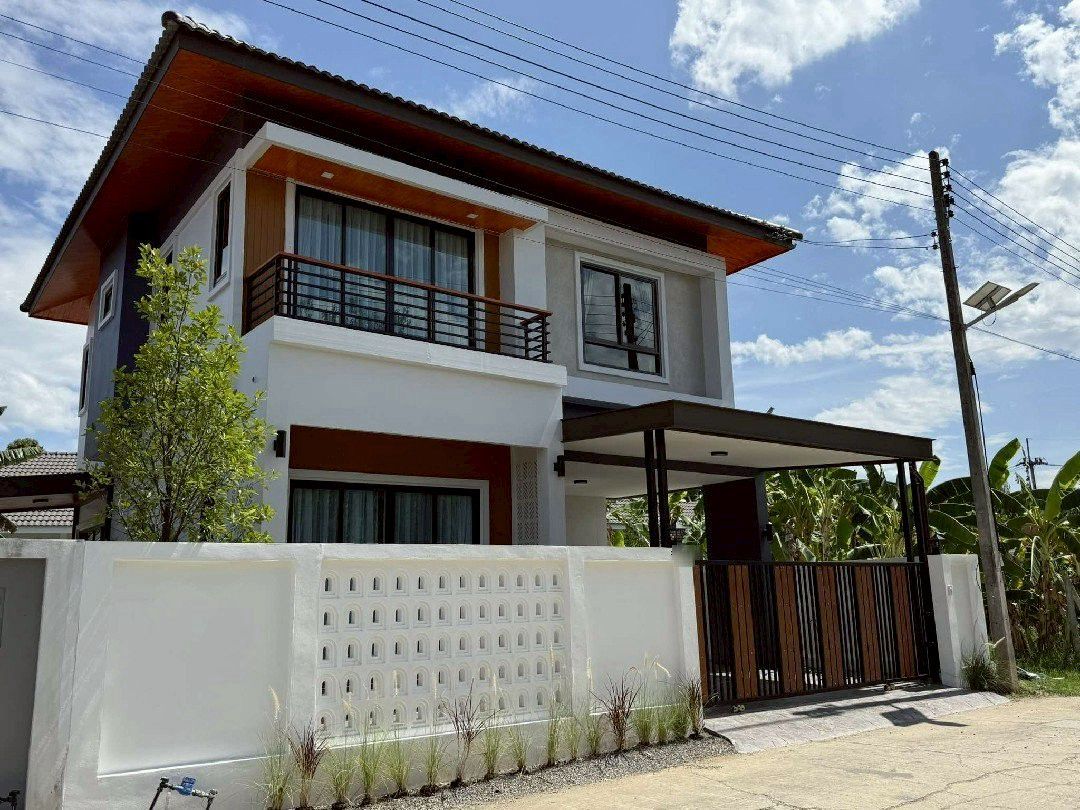 ราคา 3.9 ล้าน #หมู่บ้านเวิลคลับแลนด์ หางดง บ้านสร้างใหม่ สไตล์โมเ