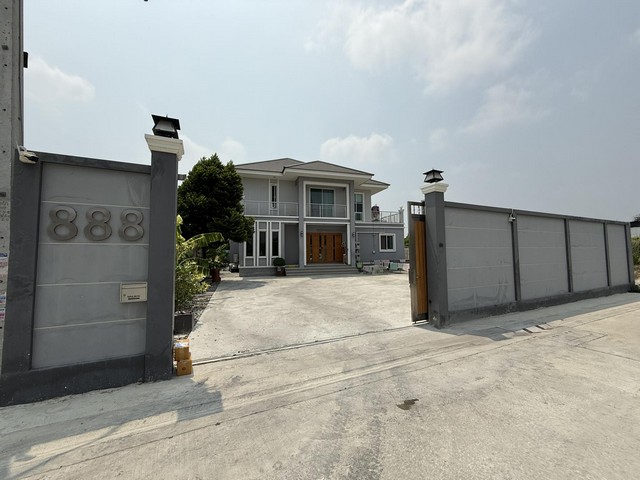 ขายบ้านเดี่ยว บ้านเดี่ยว 2 ชั้นปลูกสร้างนอกโครงการ เพชรเกษม 126