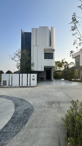 ขายบ้านเดี่ยว อัลติจูด ฟอเรสต์ อ่อนนุช-ลาดกระบัง