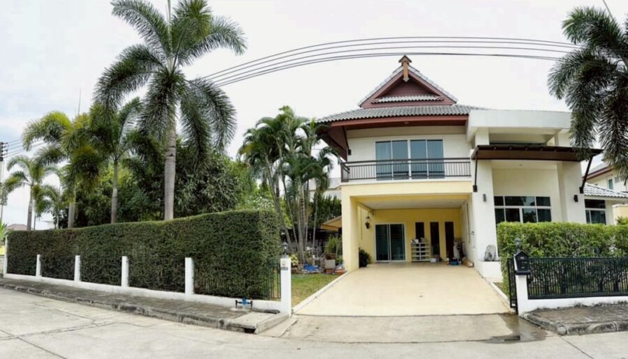 ขาย 12 ล้าน บ้าน Pool Villa เดอะกรีนเนอรี่ สันทราย พร้อมเข้าอยู่