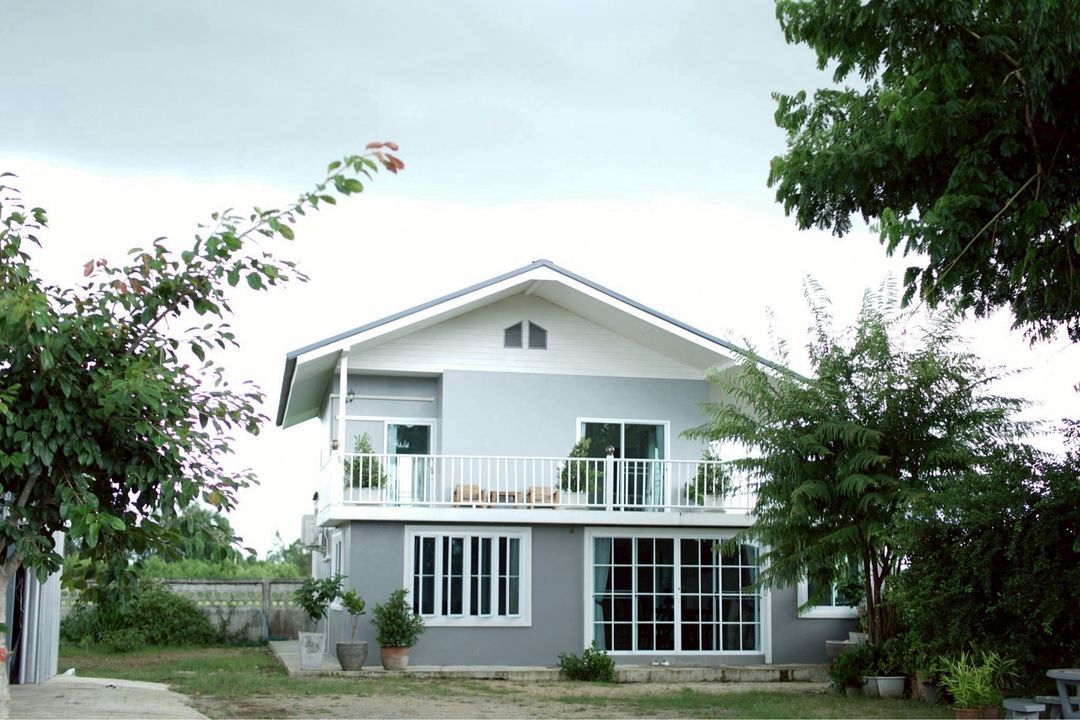ให้เช่/ขาย 7.5 ล้าน #สันกำแพง บ้าน 2 หลัง #วิวทุ่งนา เดินทางสะดวก