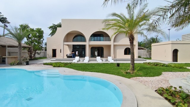 ให้เช่าบ้านเดี่ยว ให้เช่า ขาย พลูวิลล่าหรู พัทยาตะวันออกซอยสยาม