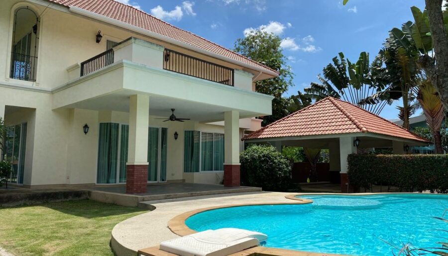 พูลวิลล่าให้เช่า 100,000 บาท #หมู่บ้านล้านนาธารา #เฟอร์นิเจอร์ครบ