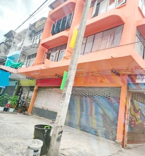 ตลาดโกสุมรวมใจ 1.5 กม MRT แจ้งวัฒนะ 14 2.4 กม.ให้เช่าอาคาร 3ชั้น