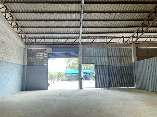 บิ๊กซี อ้อมใหญ่ 900 ม.ทำเลดี ติดถนนใหญ่ โกดังพร้อมออฟฟิศ 100 ตร.ว