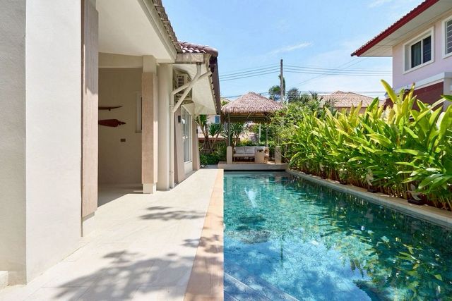 ขาย Pool villa The tropical Balinese-style สารภี ตกแต่งพร้อมอยู่