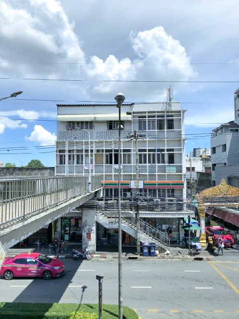 มีห้องให้เช่า 4 ชั้น 38 ตร.ว พรานนก MRT ไฟฉาย บางขุนนนท์ 1.3 กม.