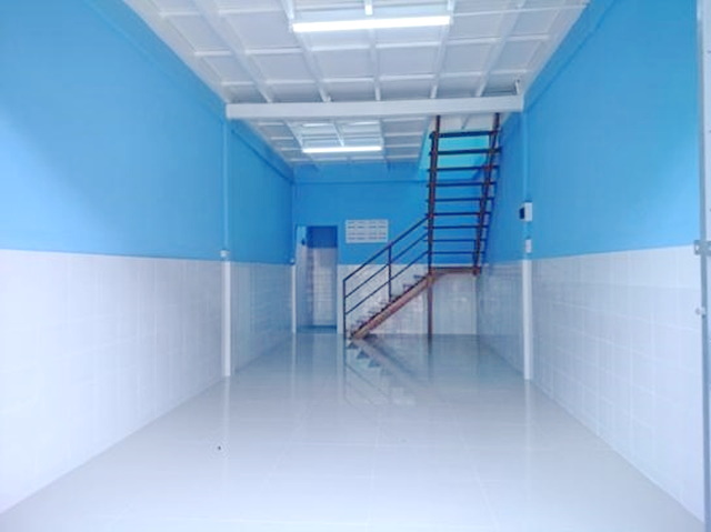 BTS ตลาดพลู 900 ม.ให้เช่าอาคารพาณิชย์ 2 ชั้น รีโนเวทใหม่ทั้งหลัง