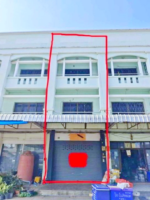 .ปตท.ม.อุบลราชธานี 900 ม.ให้เช่าอาคารพาณิชย์ 3 ชั้น 1 คูหา ทำเลทอ