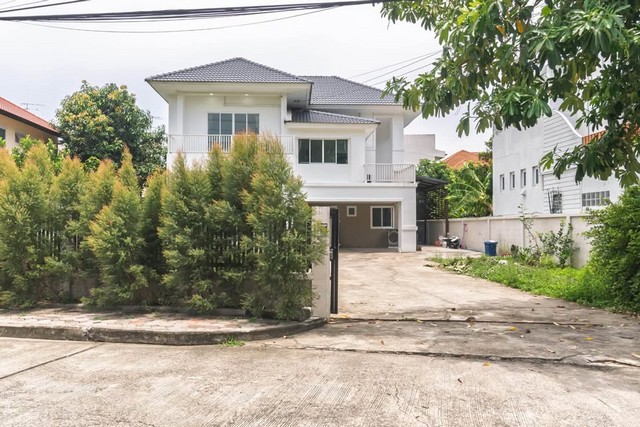 ให้เช่าบ้านเดี่ยว บ้านลลิล อินเดอะพาร์ค วัชรพลพหลโยธิน