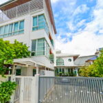 BTSพหลโยธิน 24 1.7 กม. ตลาดบองมาร์เช่ 290ม.สำนักงาน 4ชั้น 340ตร.ม