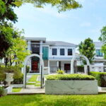 ให้เช่าคฤหาสน์สุดหรู 2 ชั้น ตลาดวันโอวันมาร์เก็ต 1.2 กม. 6นอน