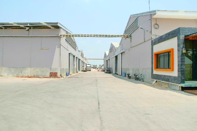 MRT แยกปากเกร็ด 4 Free Zone ศูนย์กระจายสินค้าcpบางบัวทอง 1.7 กม.