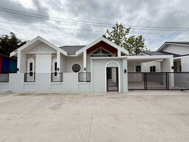 ขายเพียง 2.65 ล้าน ดอยสะเก็ด บ้านใหม่สไตล์มูจิ &มินิมอล อยู่สบาย